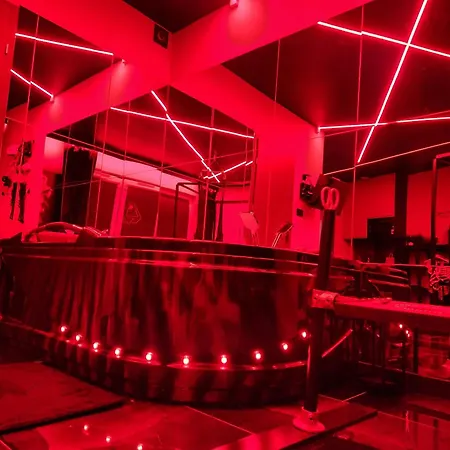 Jacuzzi Red Centrum Apartment