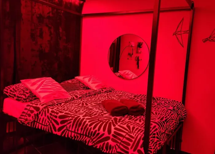 Апартаменты Jacuzzi Red Centrum *